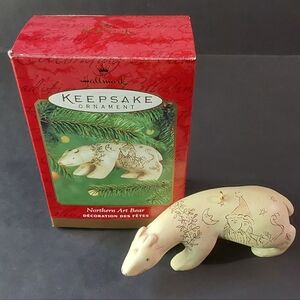 Hallmark Keepsake ORNAMENT / Northern Art Bear